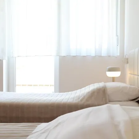 Kate's Apartment Split